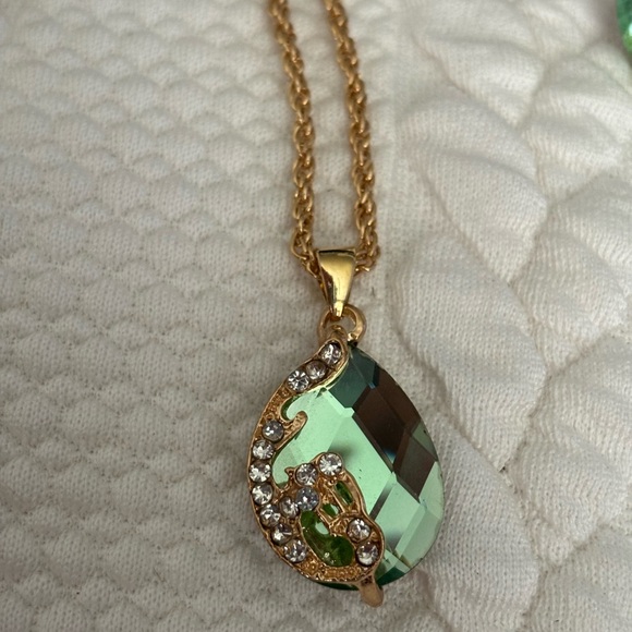 Beautiful - Picture 2 of 7